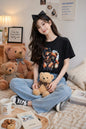 Trendy Girl With Teddy – Women’s Graphic T-Shirt